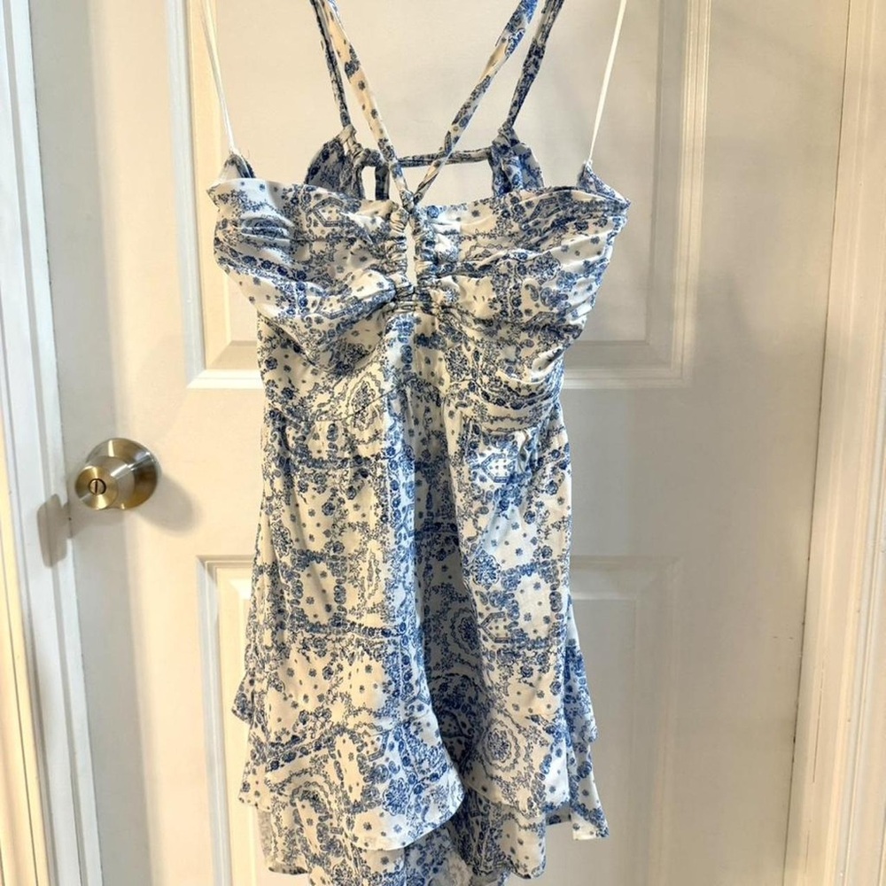 Altar'd State White and Blue Paisley Tie-Front Ruffle Camisole